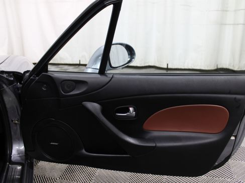 Used 2002 MAZDA MX-5 Miata SE image 16