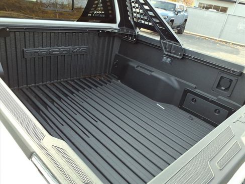 Used 2025 Toyota Tacoma 4x4 Double Cab Hybrid w/ Tow Tech Package image 12