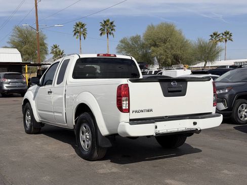 Used 2020 Nissan Frontier S image 6