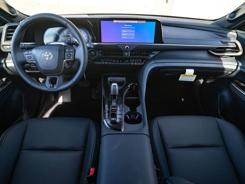 New 2025 Toyota Crown Signia w/ Advanced Technology Package image 12