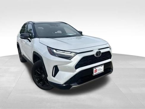 Certified 2025 Toyota RAV4 XSE w/ Advanced Technology Package AWD/4WD image 2