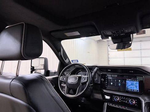 Used 2024 GMC Sierra 3500 Denali Ultimate AWD/4WD image 29