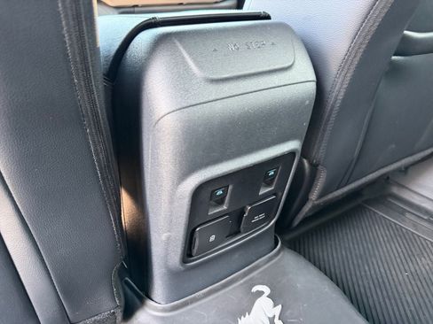 Used 2024 Ford Bronco Wildtrak AWD/4WD image 33
