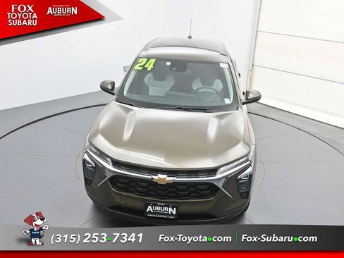Used 2024 Chevrolet Trax LS w/ LS Convenience Package FWD image 31