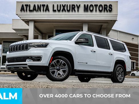 Used 2024 Jeep Wagoneer L Series II w/ Flexible Seating Group image 3