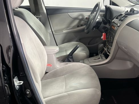 Used 2011 Toyota Corolla LE w/ Preferred Accessory Pkg FWD image 26