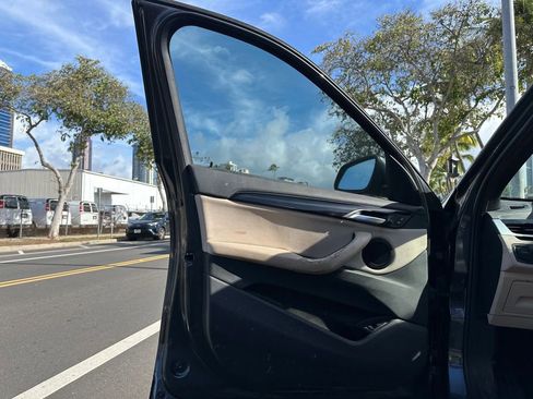 Used 2021 BMW X1 sDrive28i w/ Convenience Package image 13