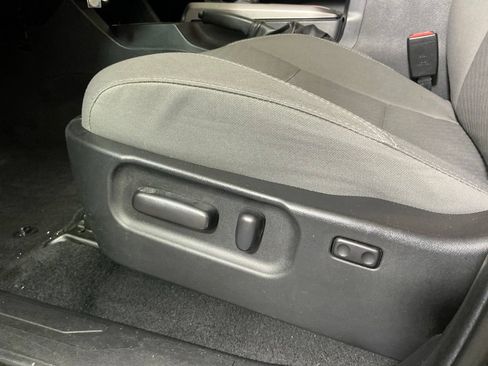 Used 2022 Toyota Tacoma SR5 RWD image 20