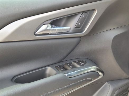 New 2026 Chevrolet Traverse LT w/ Driver Confidence Package image 21