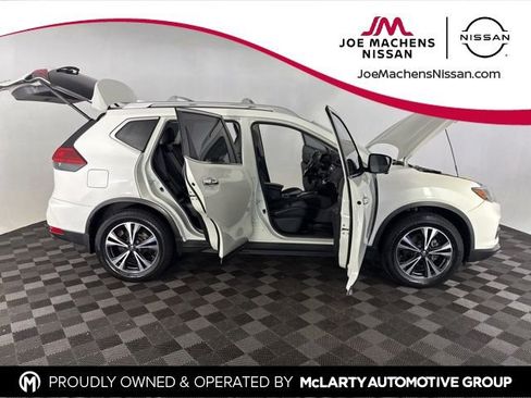 Used 2017 Nissan Rogue SL image 13