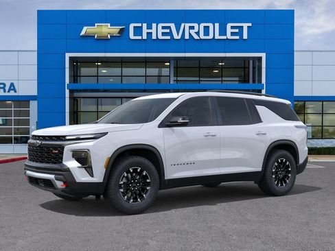New 2026 Chevrolet Traverse Z71 w/ Enhanced Driving Package AWD/4WD image 2