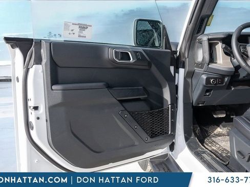New 2025 Ford Bronco Outer Banks AWD/4WD image 18