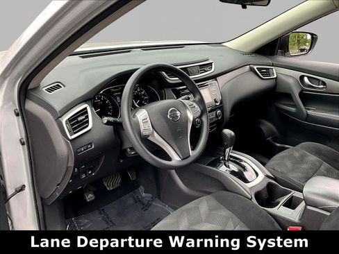 Used 2016 Nissan Rogue S AWD/4WD image 15