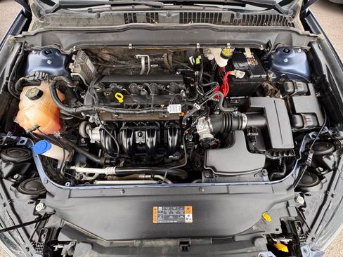 Used 2018 Ford Fusion SE image 30