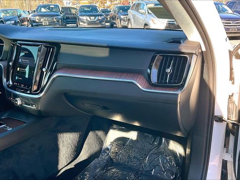Certified 2024 Volvo S60 B5 Ultimate image 17