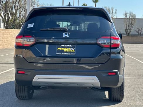 Certified 2025 Honda Pilot EX-L image 5