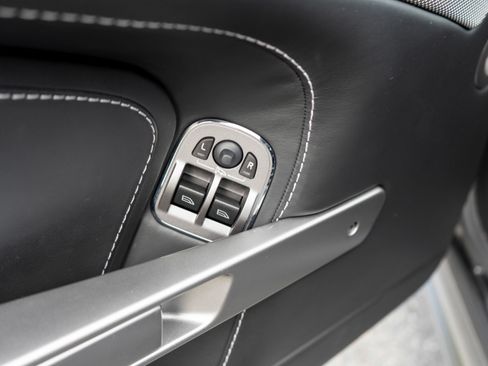 Used 2011 Aston Martin V8 Vantage N420 image 11
