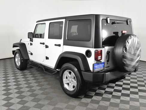 Used 2017 Jeep Wrangler Unlimited Sport w/ Quick Order Package 24S image 8