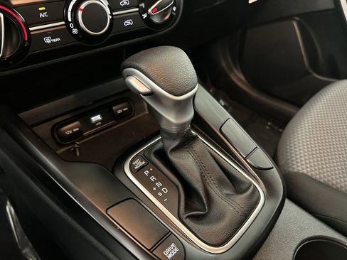 Used 2025 Kia Soul S image 24