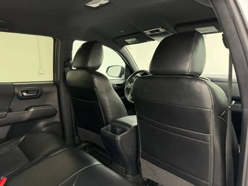 Used 2022 Toyota Tacoma TRD Sport RWD image 14