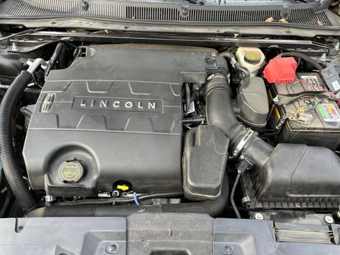 Used 2014 Lincoln MKS w/ Equipment Group 101A image 54