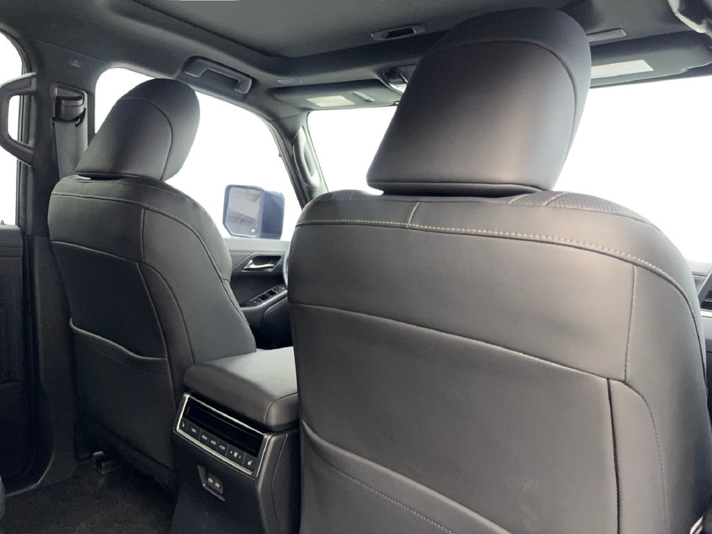 Used 2025 Lexus GX 550 w/ Cold Area Package AWD/4WD image 45