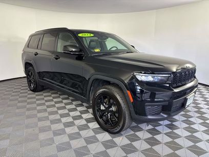 Used 2024 Jeep Grand Cherokee L Laredo