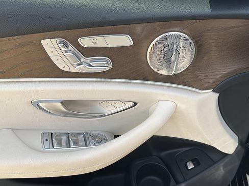 Used 2022 Mercedes-Benz E 350 Sedan image 18