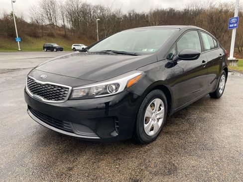 Used 2017 Kia Forte LX image 7