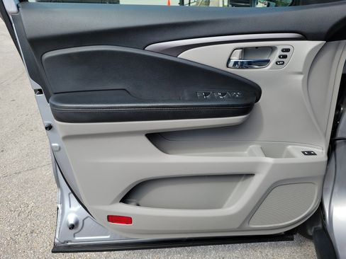 Used 2021 Honda Pilot Special Edition image 25