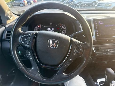 Used 2018 Honda Ridgeline RTL-E image 22