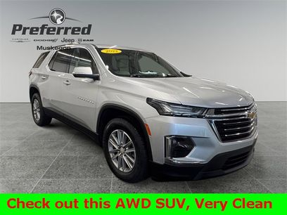 Used 2022 Chevrolet Traverse LT