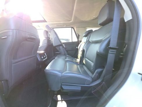 Used 2025 Ford Expedition Active image 11