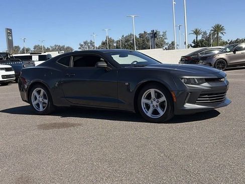 Used 2017 Chevrolet Camaro LT image 4