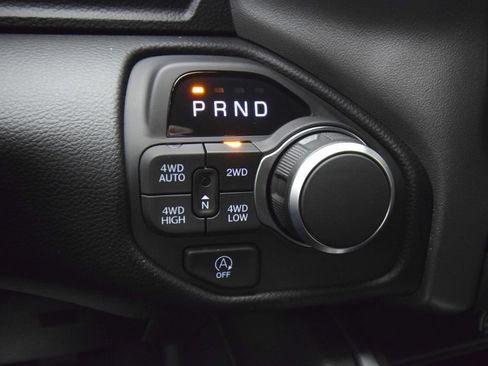 New 2026 RAM 1500 4x4 Crew Cab image 26