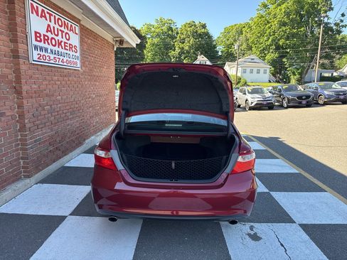 Used 2017 Toyota Camry XLE FWD image 36