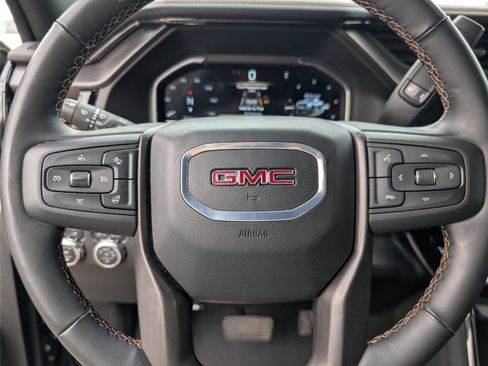 Used 2025 GMC Sierra 2500 AT4 w/ AT4 Premium Plus Package image 27