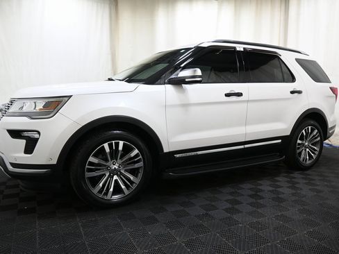 Used 2018 Ford Explorer Platinum image 6