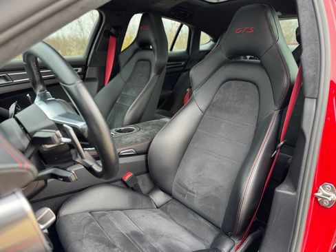 Certified 2019 Porsche Panamera GTS image 5