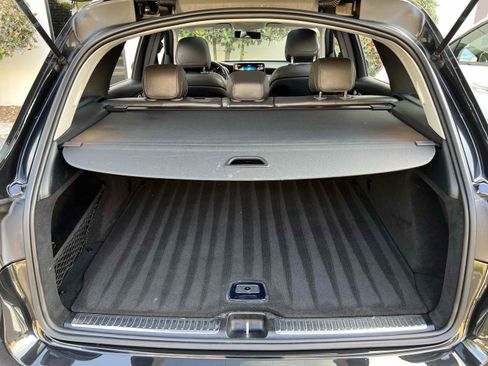 Used 2020 Mercedes-Benz GLC 300 4MATIC w/ Premium Package image 65