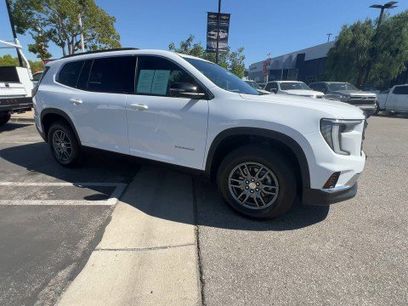 Used 2025 GMC Acadia Elevation