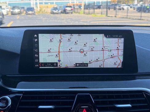 Used 2017 BMW 530i xDrive image 11