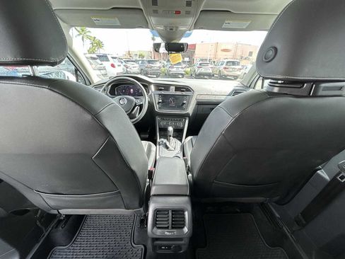 Used 2021 Volkswagen Tiguan SEL FWD image 21