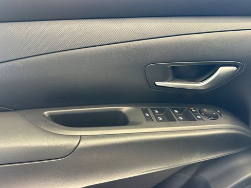 Certified 2025 Hyundai Santa Cruz SE image 14