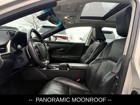 Used 2019 Lexus ES 350 Luxury image 5