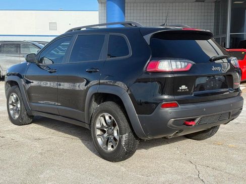 Used 2019 Jeep Cherokee Trailhawk w/ Cold Weather Group image 3