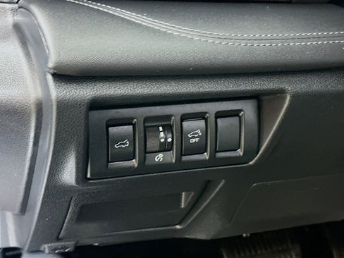 Used 2023 Subaru Outback Limited image 10