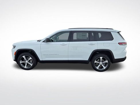 New 2026 Jeep Grand Cherokee L Limited w/ Luxury Tech Group II AWD/4WD image 6