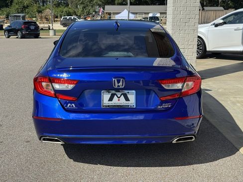 Used 2020 Honda Accord Sport image 10