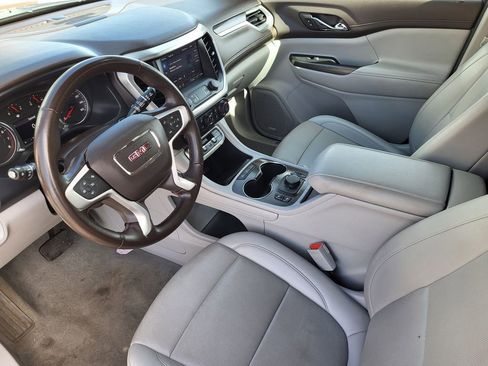 Used 2023 GMC Acadia SLT image 8